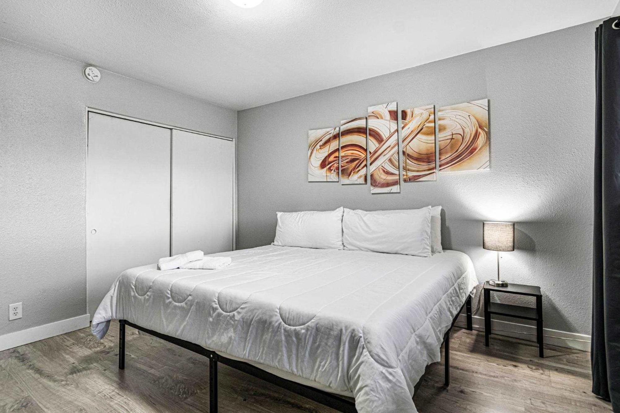 Сasa de vacaciones Cozy 1 Bed Sleeps 4! Near Strip Perfect Getaway! Las Vegas
